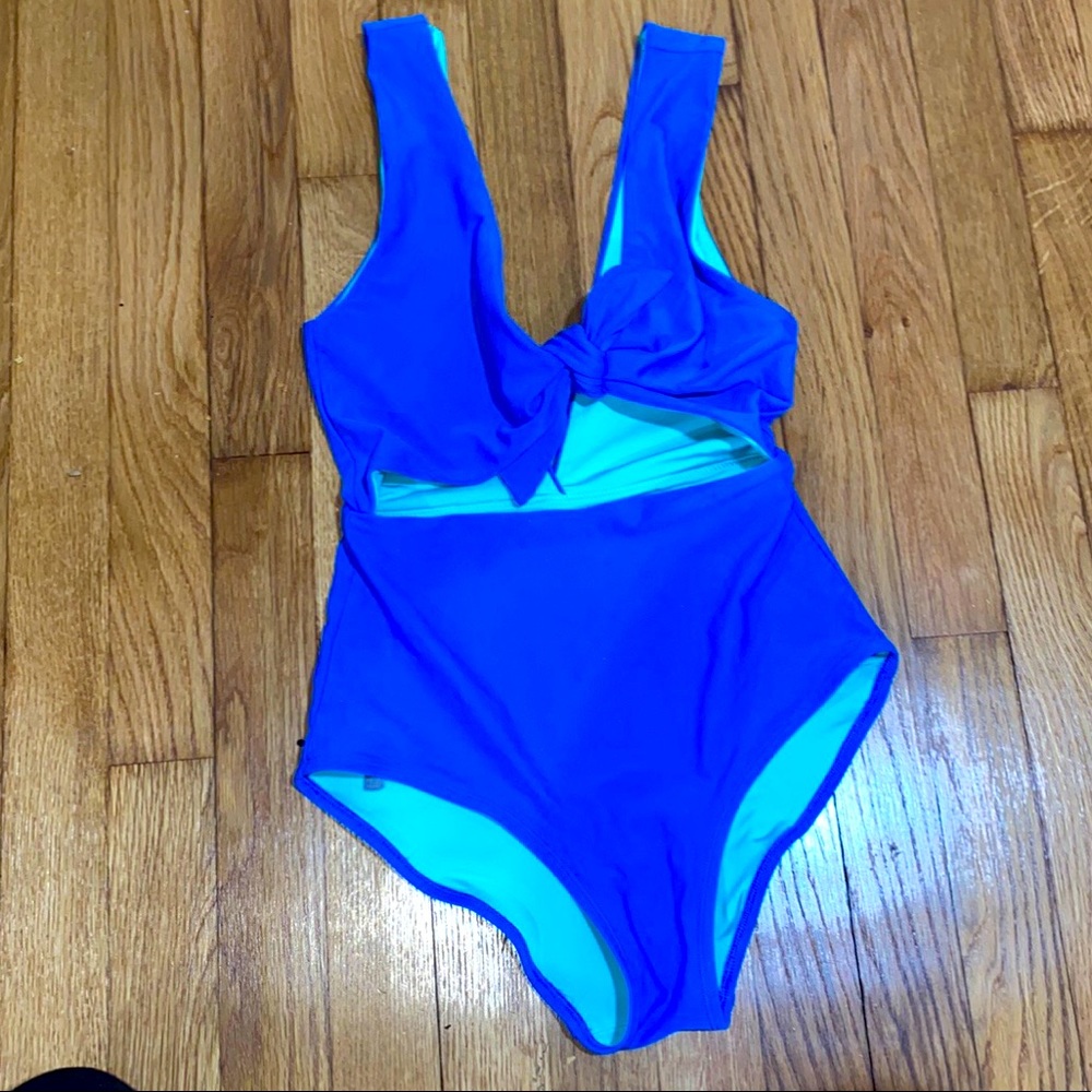 One piece bathing suit